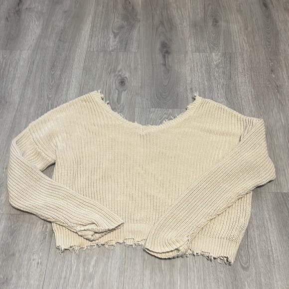 Cream sweater - Picture 1 of 1